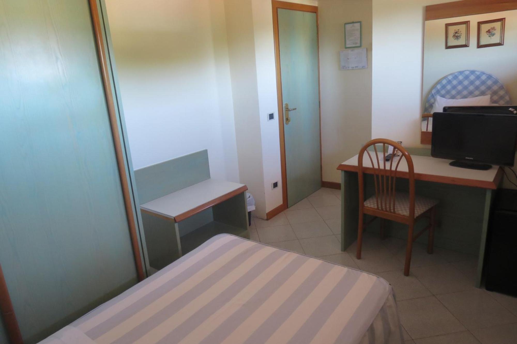 Hotel Eden チンカレ エクステリア 写真
